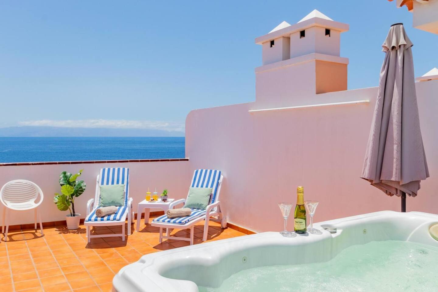 Penthouse Apt With Jacuzzi By Dream Homes Tenerife Puerto de Santiago  Exterior photo